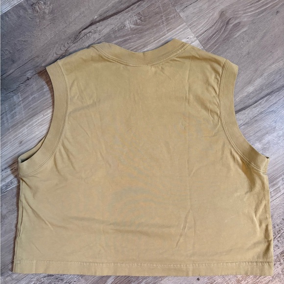 Nike women’s Crop Tank - Size S - Picture 2 of 6